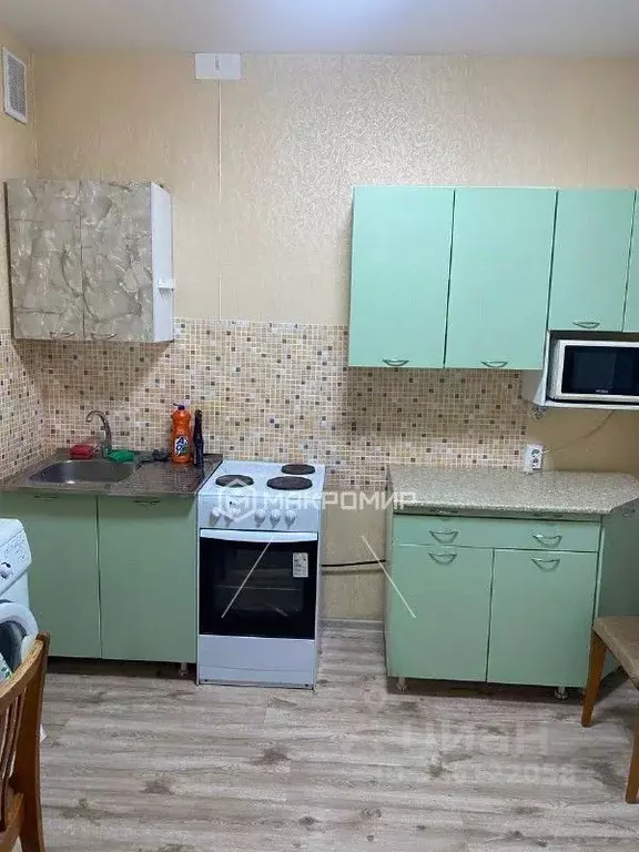 1-к кв. Челябинская область, Челябинск ул. Братьев Кашириных, 117 ... - Фото 1