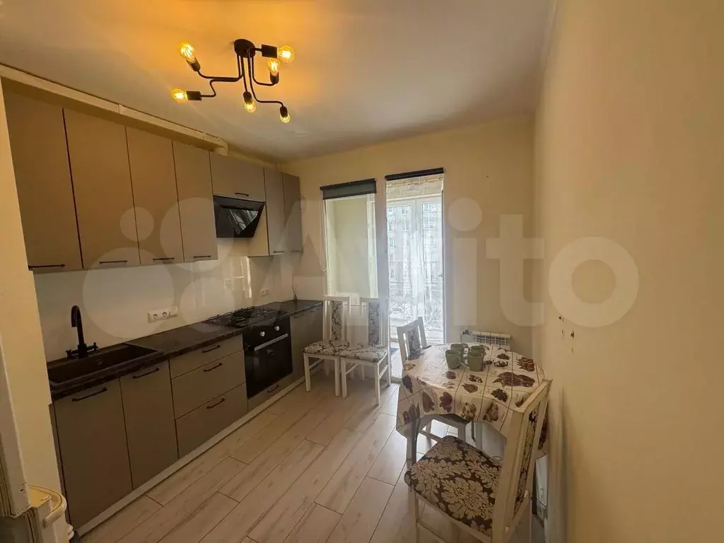 2-к. квартира, 60 м, 3/9 эт. - Фото 1