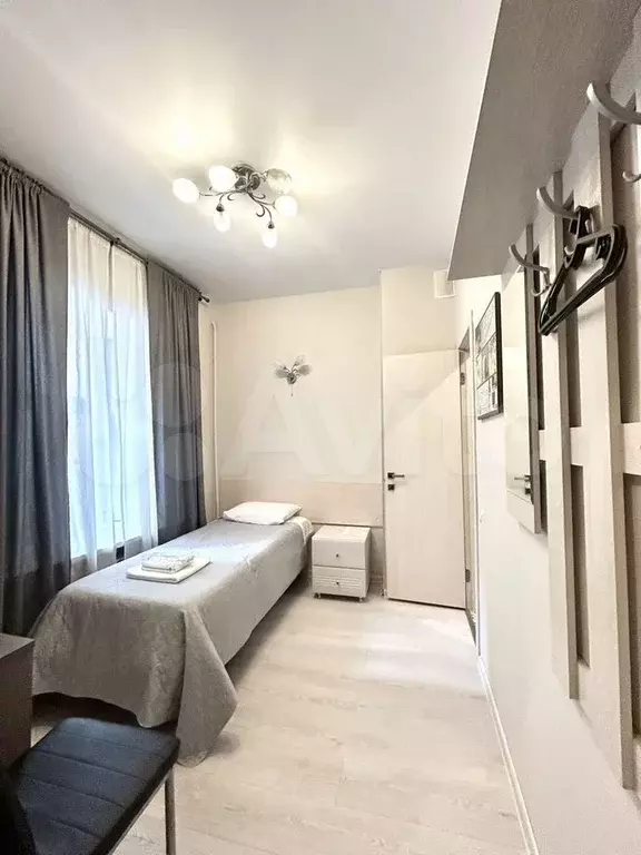 Комната 13 м, 1/4 эт. - Фото 1