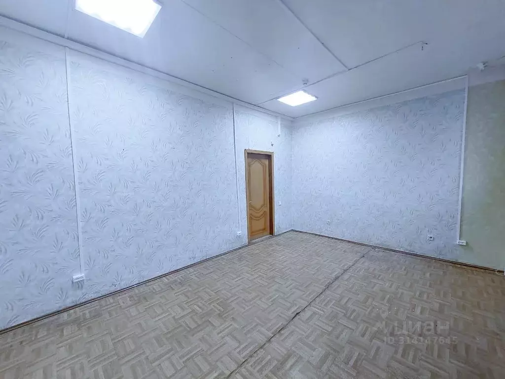 Помещение свободного назначения в Владимирская область, Ковров ул. ... - Фото 1