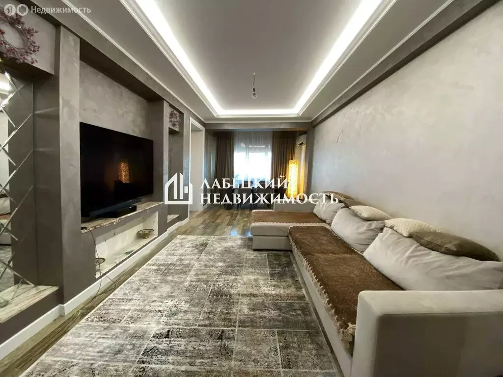 3-комнатная квартира: Махачкала, улица Каммаева, 15В (117.2 м) - Фото 2