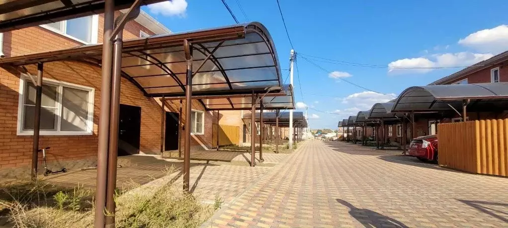 Таунхаус в Краснодарский край, Северская ст-ца ул. Казачья (66 м) - Фото 1