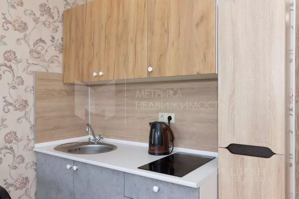 Студия Тюменская область, Тюмень ул. Новоселов, 109 (28.0 м) - Фото 1