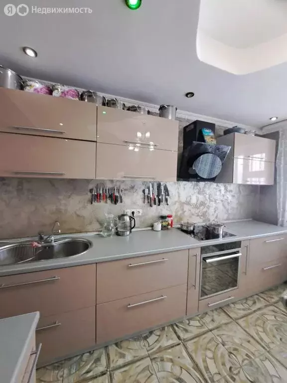 2-комнатная квартира: Якутск, улица Дзержинского, 34/2 (64.8 м) - Фото 1