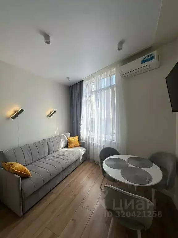 1-к кв. Краснодарский край, Сочи ул. Демократическая, 34/1 (2.0 м) - Фото 1