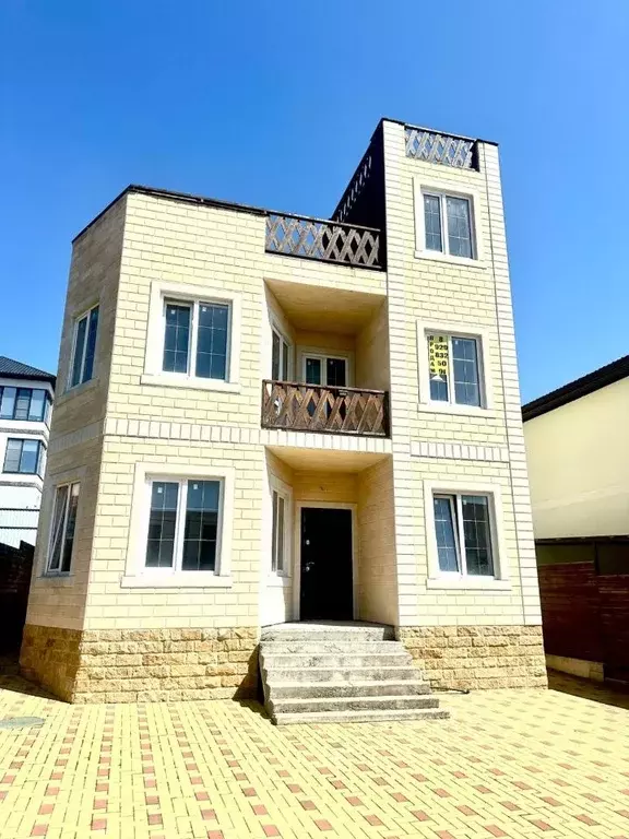 Дом в Краснодарский край, Геленджик ул. Лютенко, 28 (200 м) - Фото 2