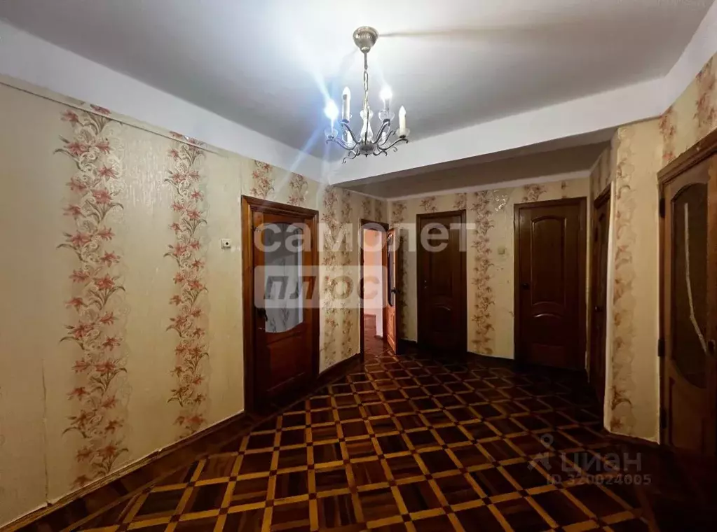 3-к кв. Дагестан, Махачкала ул. Гагарина, 11/13 (85.0 м) - Фото 0