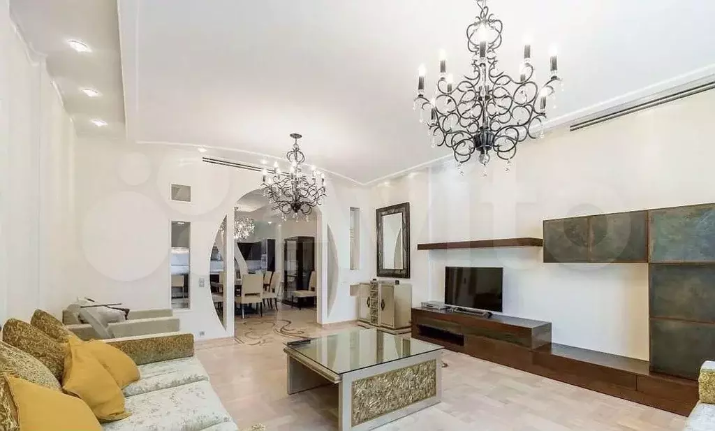 5-к. квартира, 220 м, 3/7 эт. - Фото 1