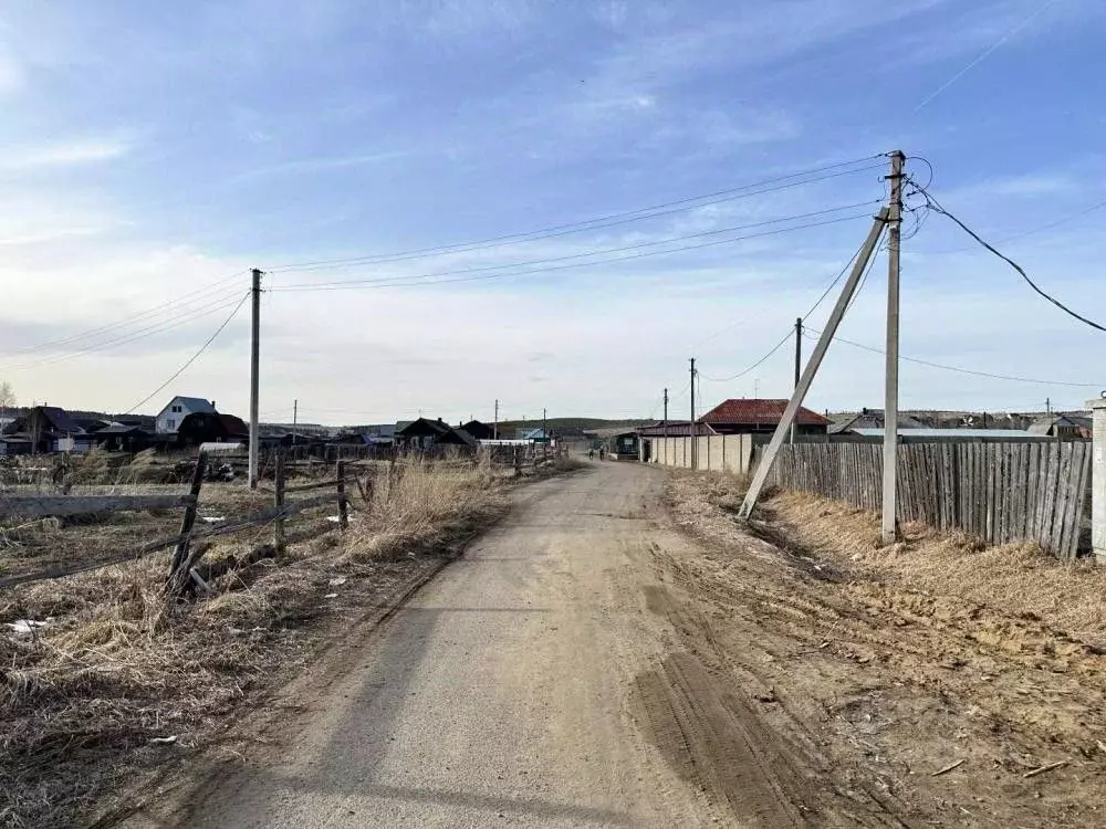 Участок в Иркутская область, Иркутский муниципальный округ, д. ... - Фото 2