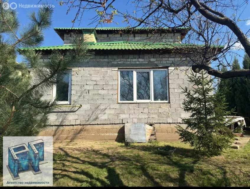 Дом в Волжский, СНТ Вишнёвый Сад, Дачная улица, 31 (150 м) - Фото 1