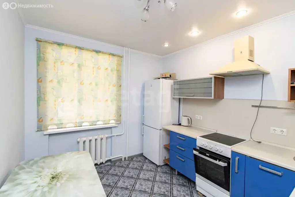1-комнатная квартира: Тюмень, улица Котельщиков, 17к2 (35.9 м) - Фото 1