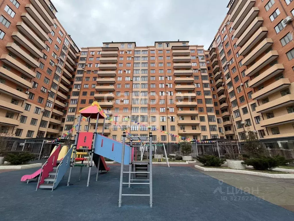 2-к кв. Дагестан, Каспийск просп. Акулиничева, 33А (77.19 м) - Фото 1