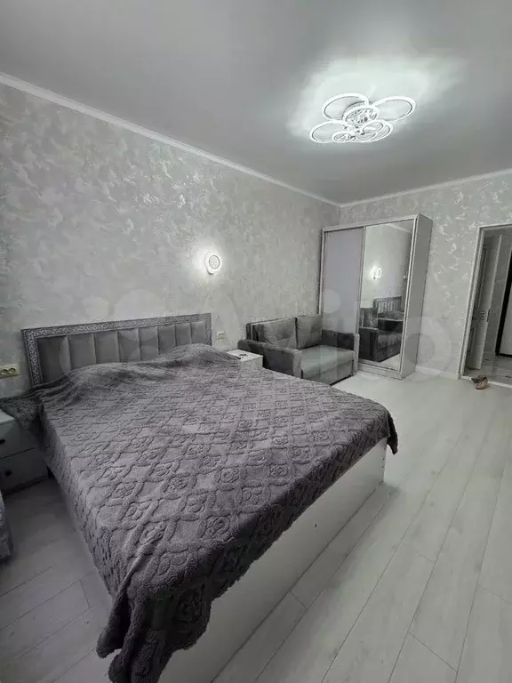 1-к. квартира, 45 м, 3/10 эт. - Фото 1