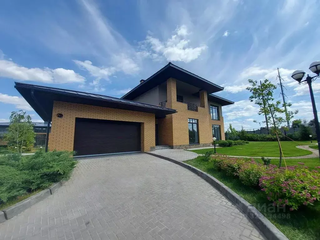 Коттедж в Москва д. Варварино,  (409 м) - Фото 1