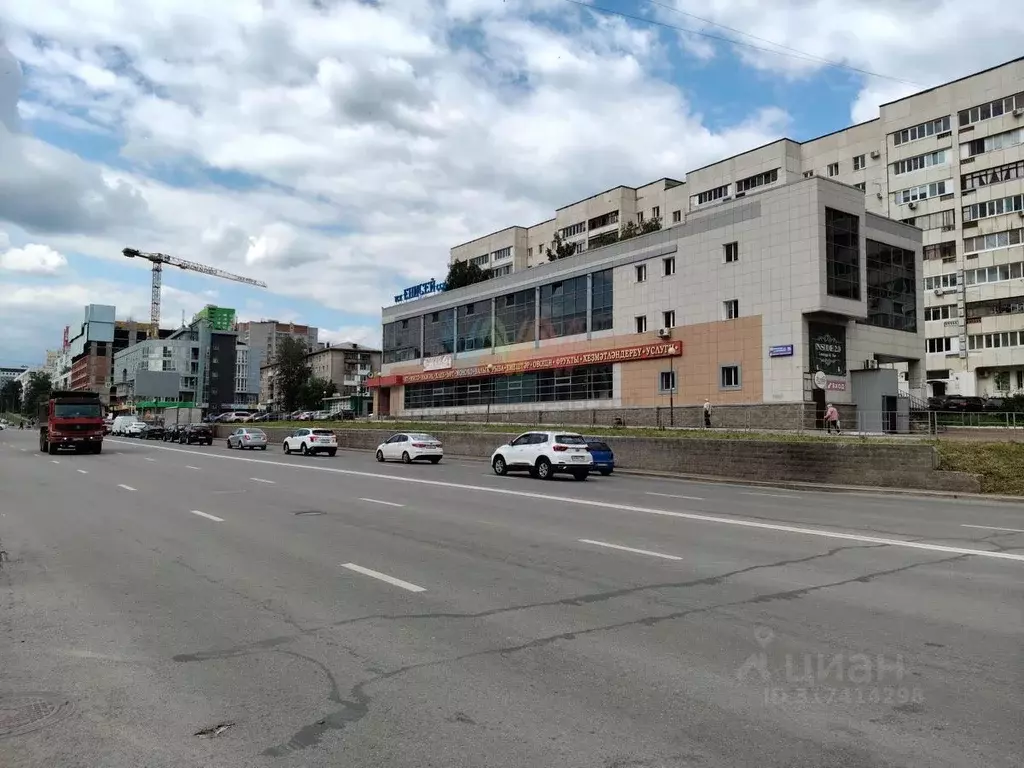 Торговая площадь в Башкортостан, Уфа Комсомольская ул., 25 (476 м) - Фото 0