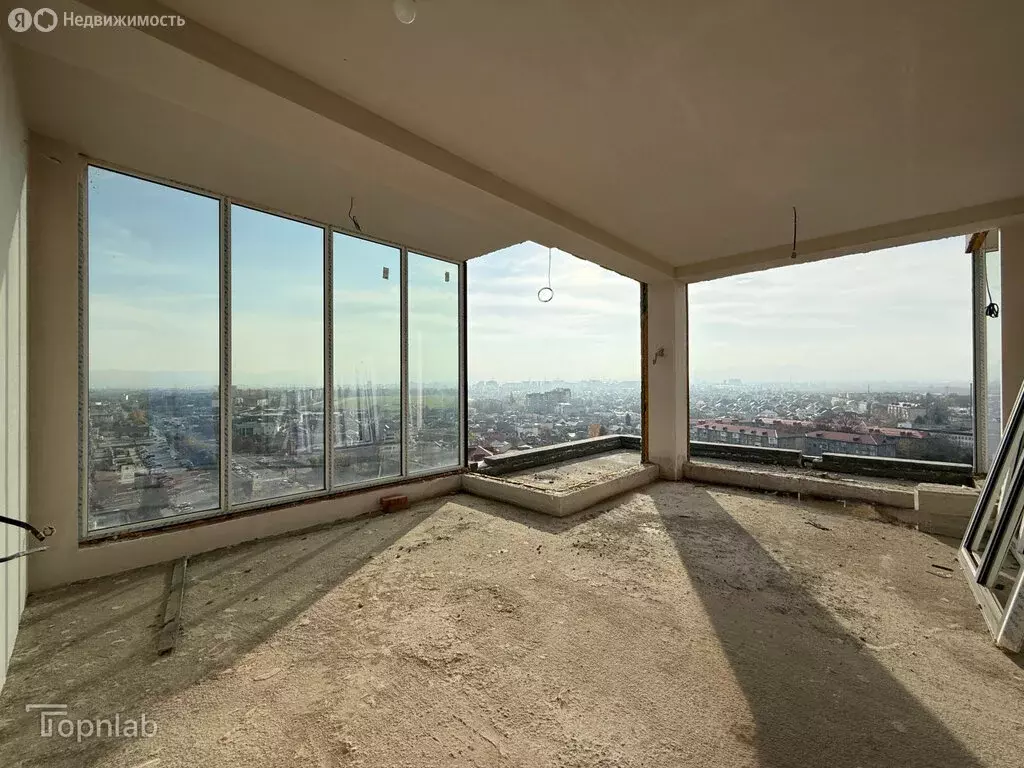 1-комнатная квартира: Нальчик, улица Идарова, 182 (120 м) - Фото 1