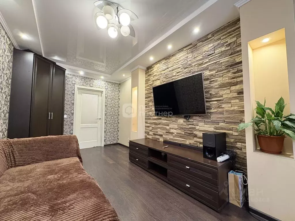 1-к кв. Санкт-Петербург ул. Крыленко, 1к1с3 (39.8 м) - Фото 1