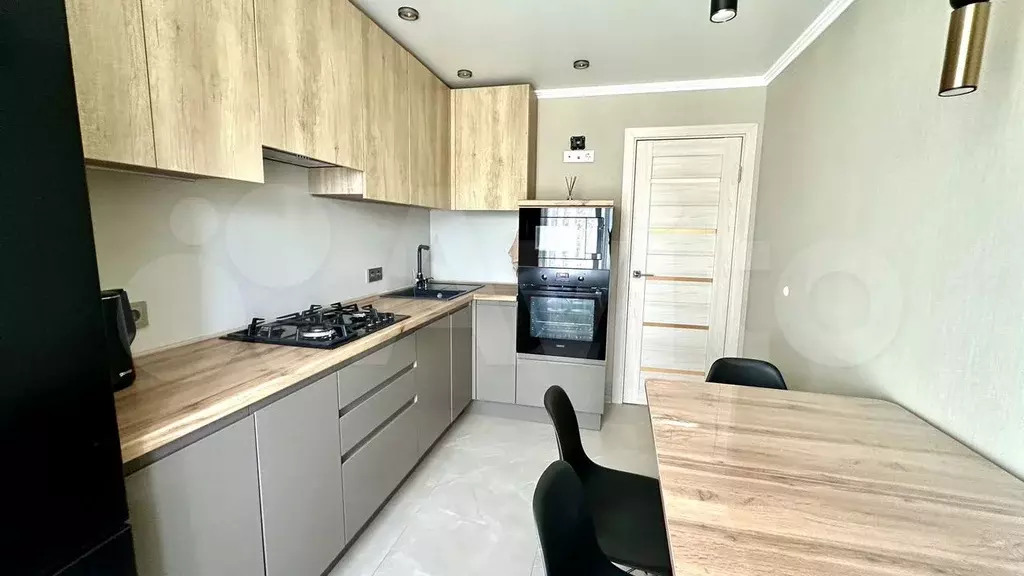 3-к. квартира, 67 м, 4/9 эт. - Фото 1