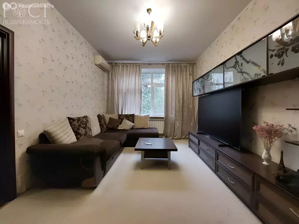 3-комнатная квартира: Сочи, улица Гагарина, 7 (64 м) - Фото 2