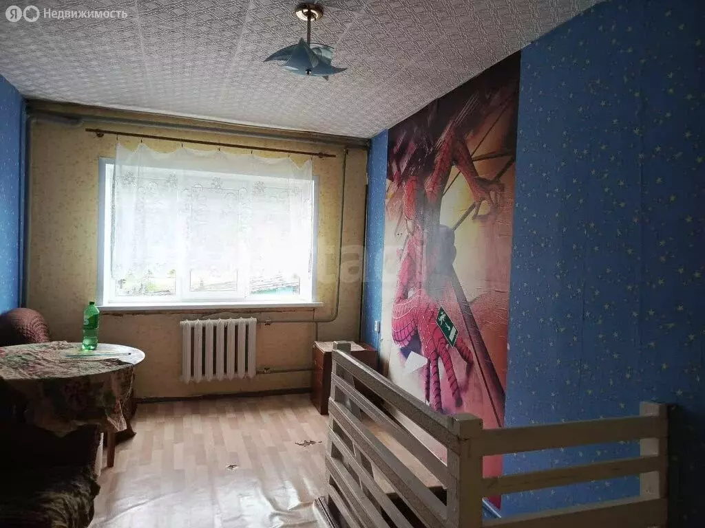 3-комнатная квартира: Пионерский, Школьная улица, 12 (55.6 м) - Фото 1