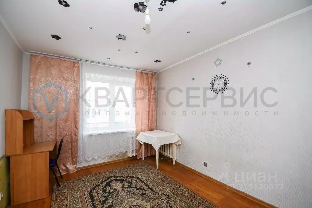 Комната Омская область, Омск просп. Космический, 97Ак1 (13.7 м) - Фото 0