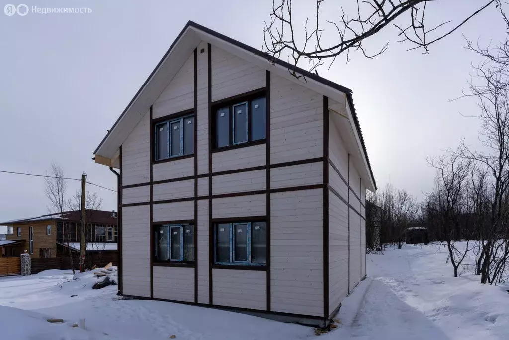 Дом в Мурманск, жилой район Абрам-мыс, Судоремонтная улица (90.2 м) - Фото 0