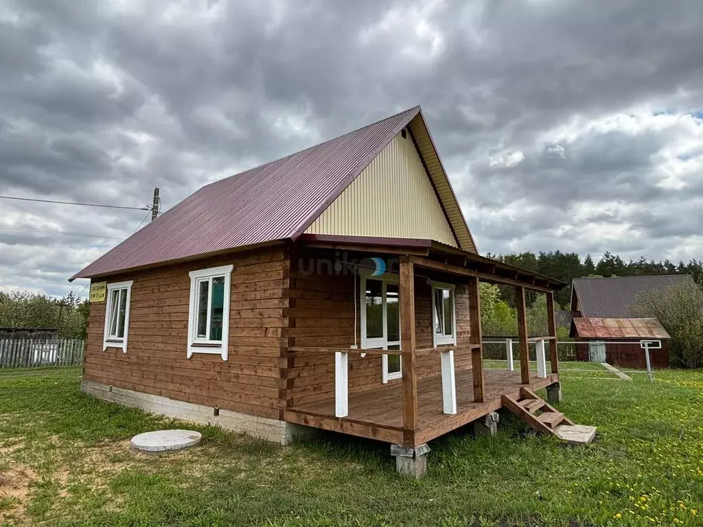 Дом в Башкортостан, Иглинский сельсовет, с. Иглино ул. ... - Фото 0