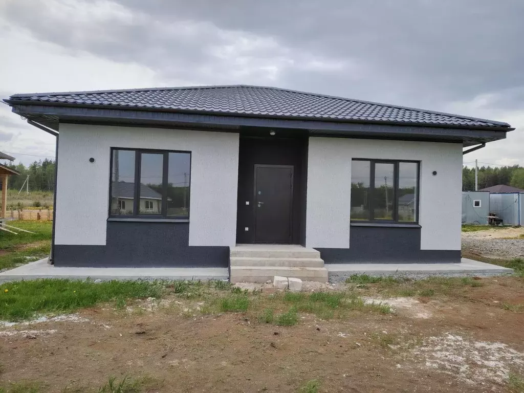 Дом в Свердловская область, Сысертский муниципальный округ, д. ... - Фото 1