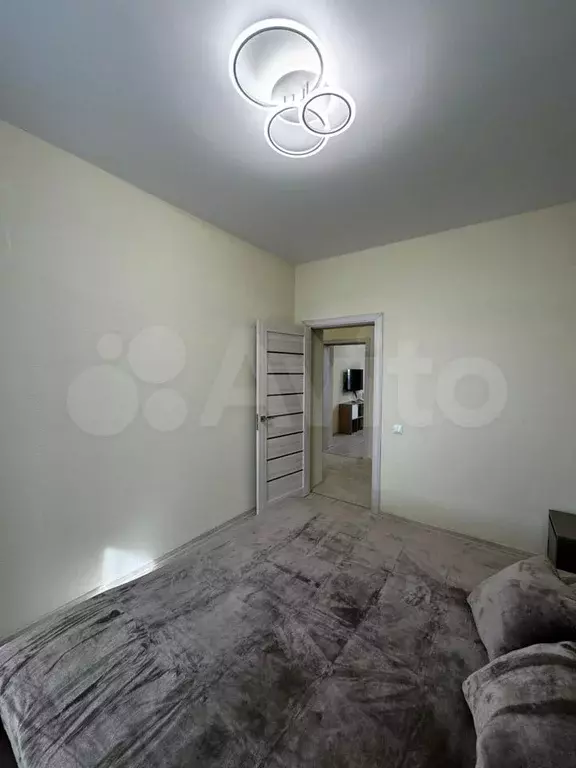 2-к. квартира, 60 м, 6/9 эт. - Фото 1