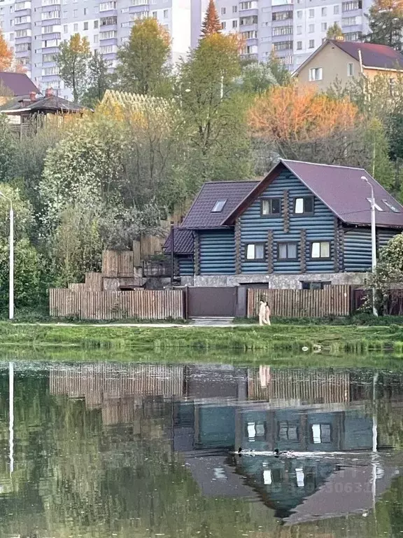 Дом в Пермский край, Пермь ул. Лбова, 5 (286 м) - Фото 1