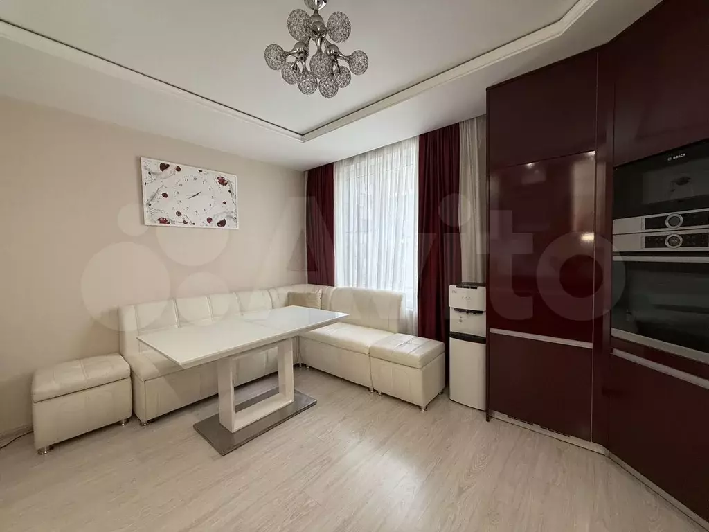 2-к. квартира, 70 м, 2/9 эт. - Фото 1