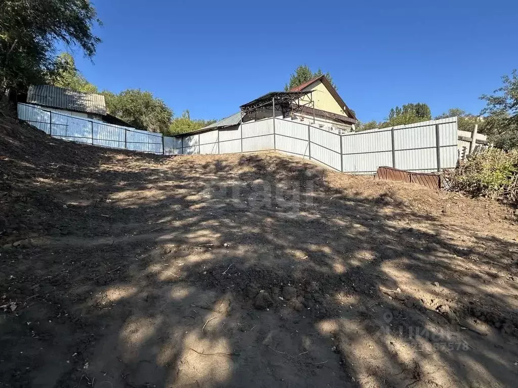 Участок в Саратовская область, Саратов ул. Имени 32-й Стрелковой ... - Фото 1