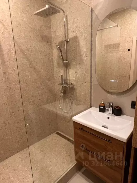 Студия Приморский край, Владивосток ул. Мыс Кунгасный, 3Б (30.0 м) - Фото 1