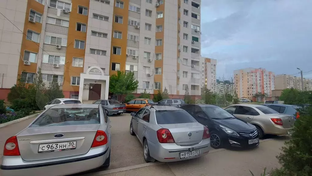 1-к. квартира, 40 м, 9/9 эт. - Фото 1