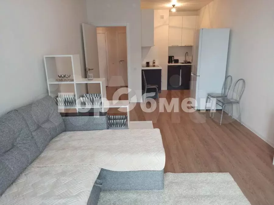 2-к. квартира, 55 м, 1/9 эт. - Фото 0