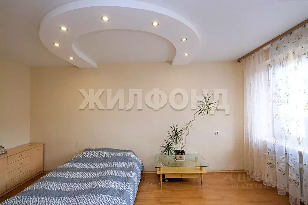 3-к кв. Новосибирская область, Новосибирск Серебренниковская ул., 23 ... - Фото 1