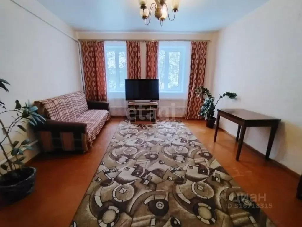 2-к кв. Владимирская область, Муром ул. Воровского, 101 (55.6 м) - Фото 0