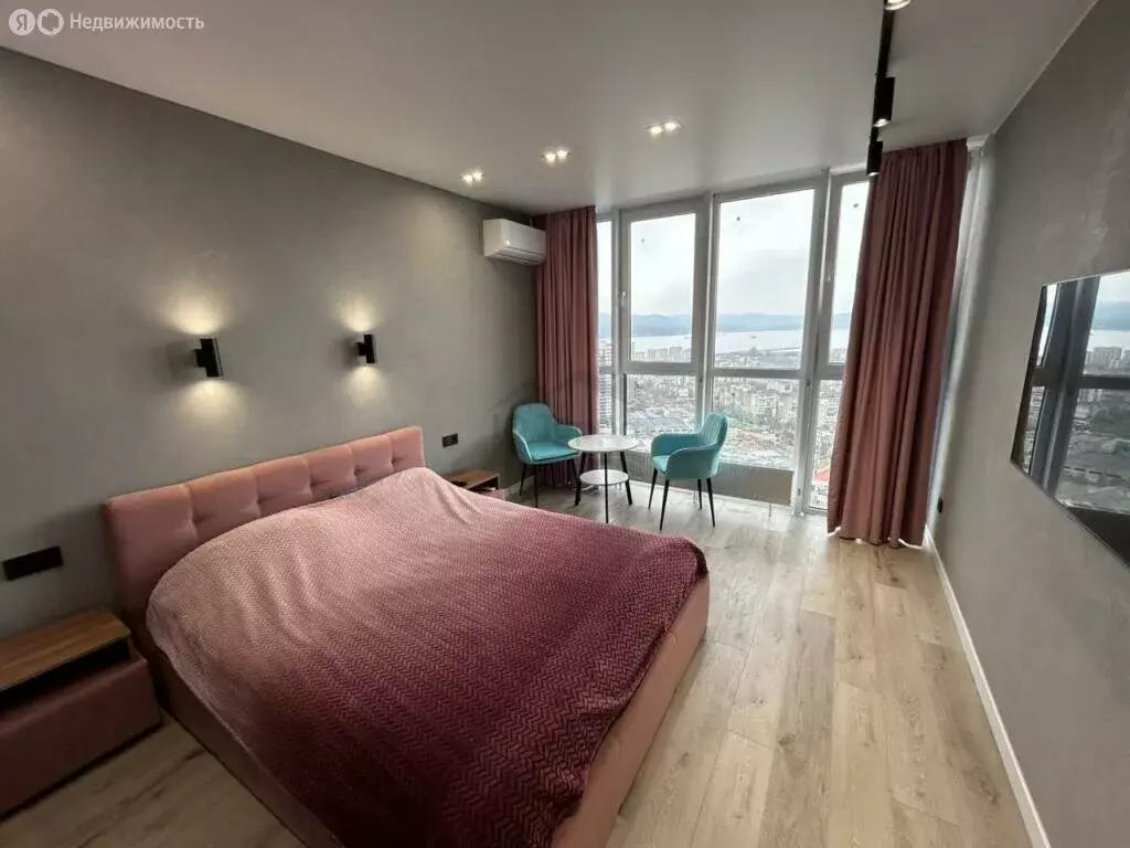 3-комнатная квартира: Новороссийск, улица Куникова, 55к2 (80 м) - Фото 1