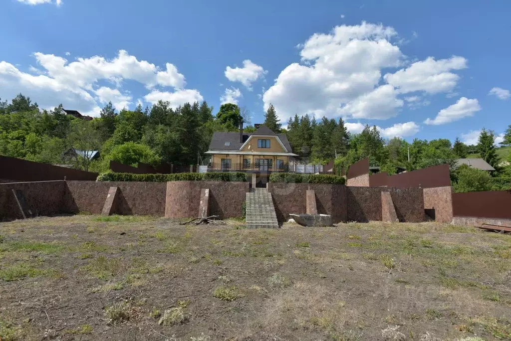 Дом в Воронежская область, Рамонь рп ул. Тутукова, 42 (360 м) - Фото 1