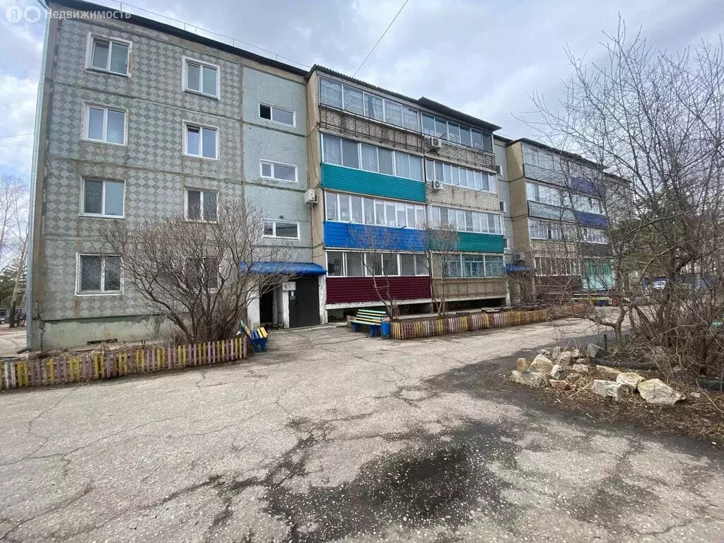 3-комнатная квартира: Белогорск, улица 50 лет Комсомола, 137 (58 м) - Фото 1