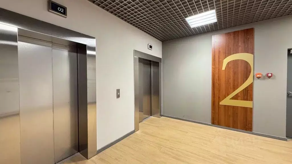 3-к кв. Челябинская область, Челябинск Варненская ул., 4 (99.0 м) - Фото 1