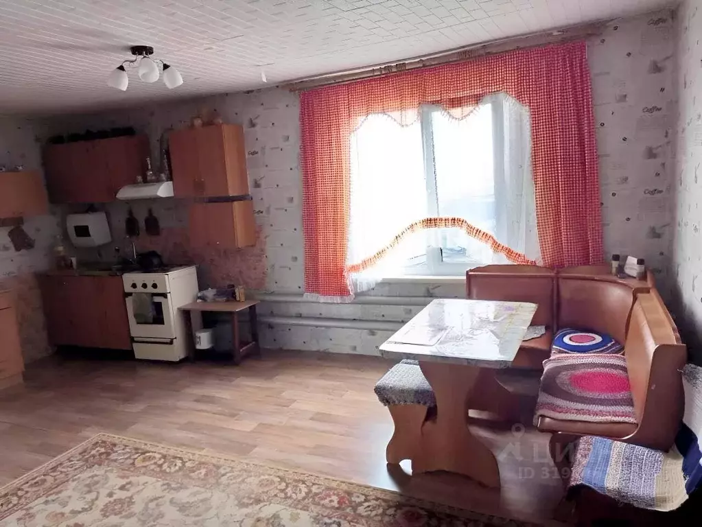 Дом в Омская область, Большереченский район, д. Трубчевка  (90 м) - Фото 1