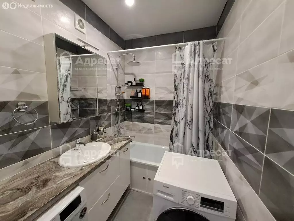 2-комнатная квартира: Волгоград, улица Степанищева, 16 (56 м) - Фото 1