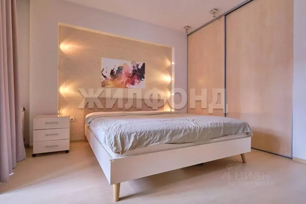 3-к кв. Томская область, Томск Красноармейская ул., 151/1 (76.4 м) - Фото 0