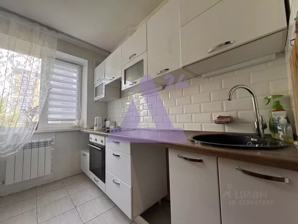 3-к кв. Алтайский край, Барнаул ул. Энтузиастов, 28 (61.3 м) - Фото 0