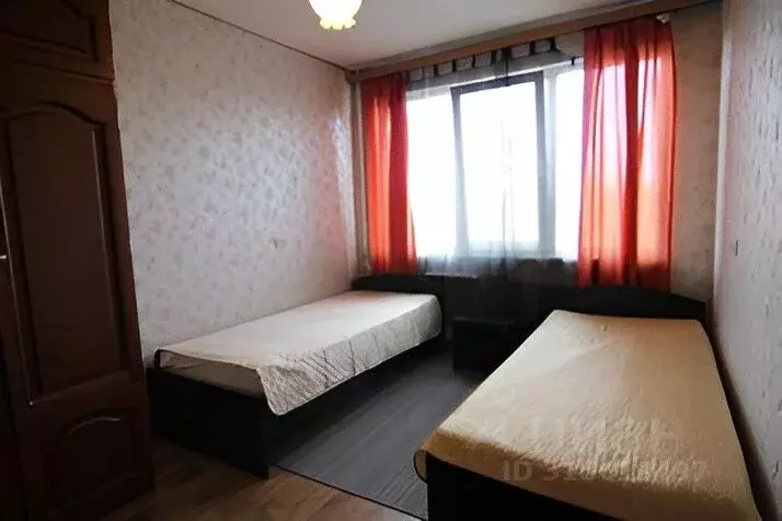 3-к кв. Ленинградская область, Сосновый Бор Молодежная ул., 16 (64.0 ... - Фото 0