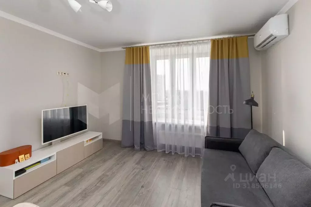1-к кв. Тюменская область, Тюмень Полевая ул., 105 (53.1 м) - Фото 1