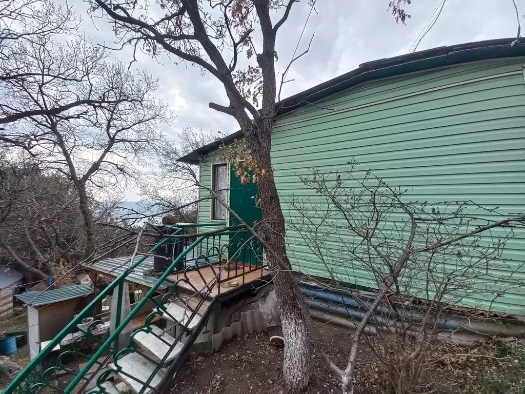 Дом в Крым, Ялта муниципальный округ, Береговое пгт ул. Кипарисная (42 ... - Фото 2