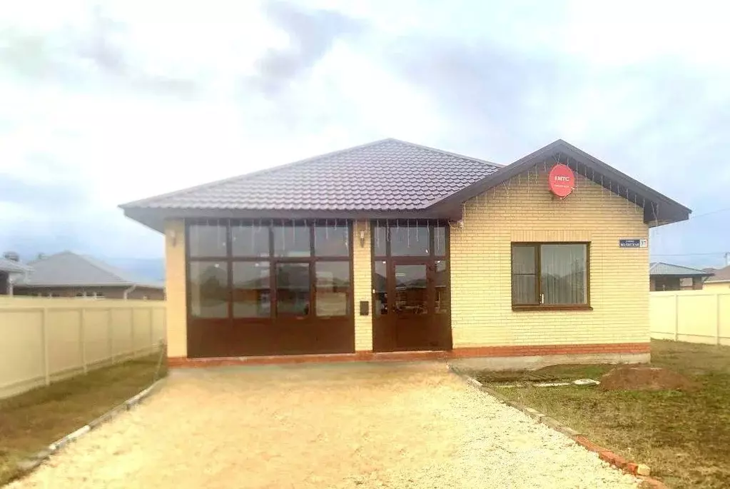 Коттедж в Татарстан, Лаишевский район, Егорьевское с/пос, д. Кзыл-Иль  ... - Фото 1