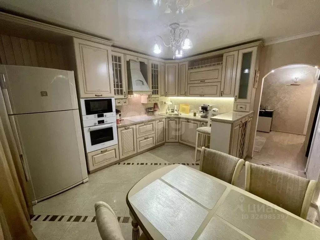 3-к кв. Тюменская область, Тюмень Инженерная ул., 66 (67.0 м) - Фото 1